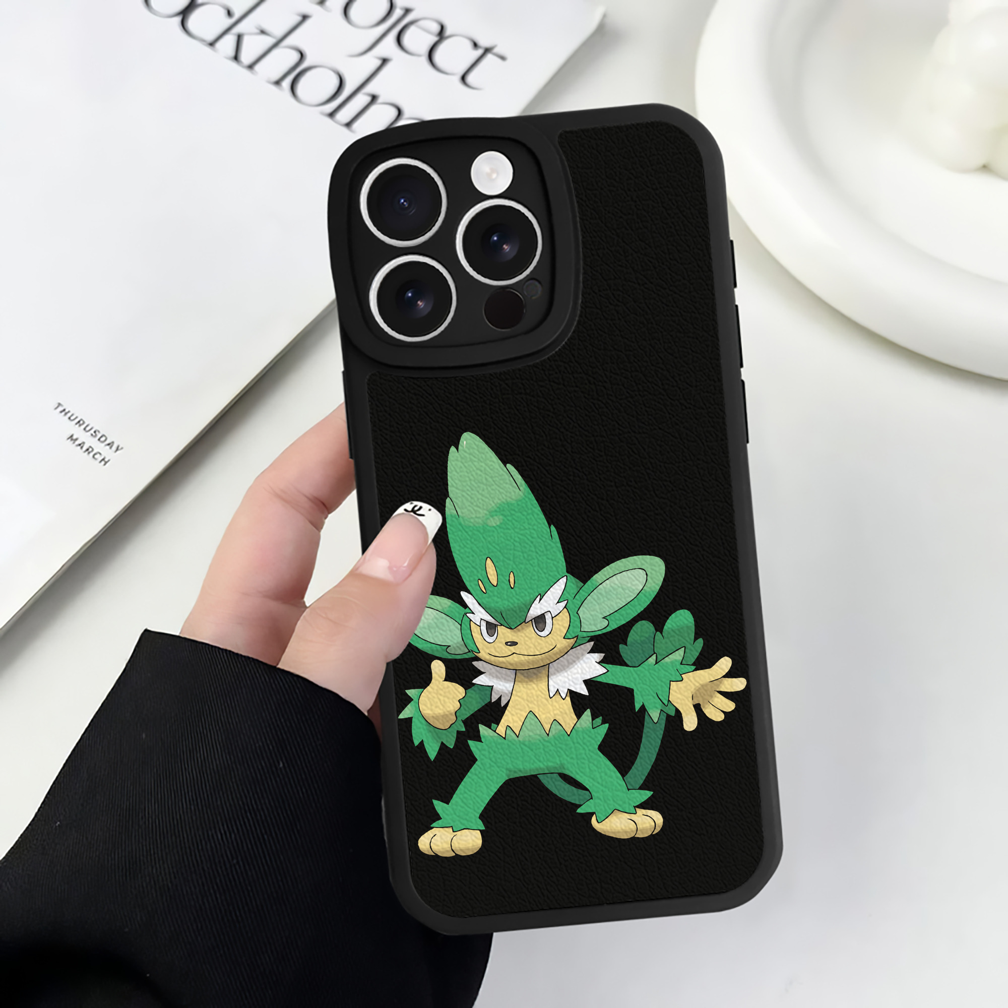 （画像用） ポケットモンスター Pokémon 【iPhone 16シリーズ対応】シリコンスマホケース（レザー調） 材質：シリコン